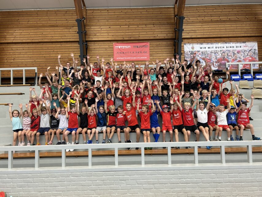 Gruppenfoto vom letztjährigen Sommerlager bei der KTSV Eupen (Foto: Verein)