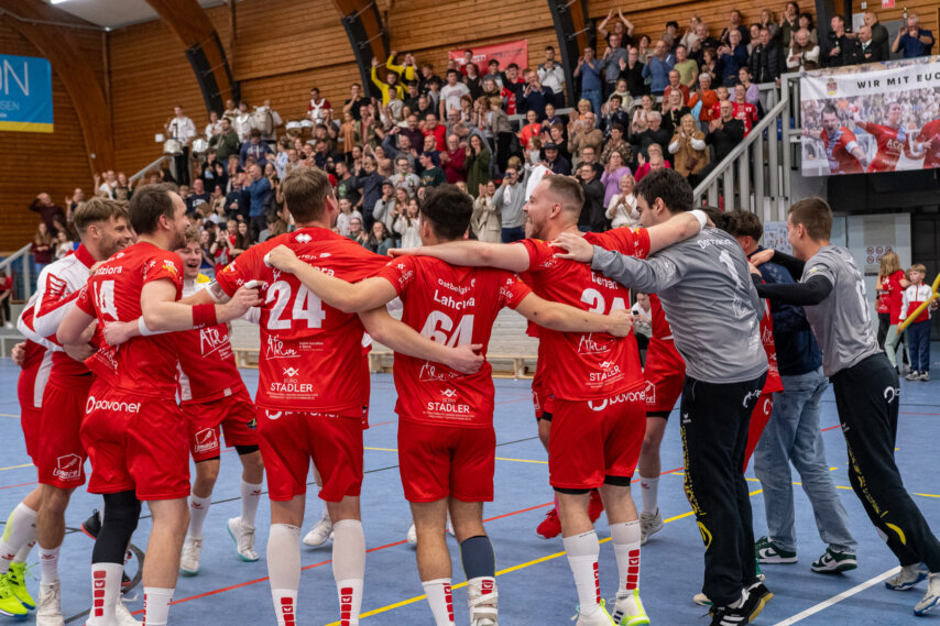 So wollen wir in den kommenden Wochen die Halle sehen, volles Haus und Siege (Foto: Bernd Rosskamp)