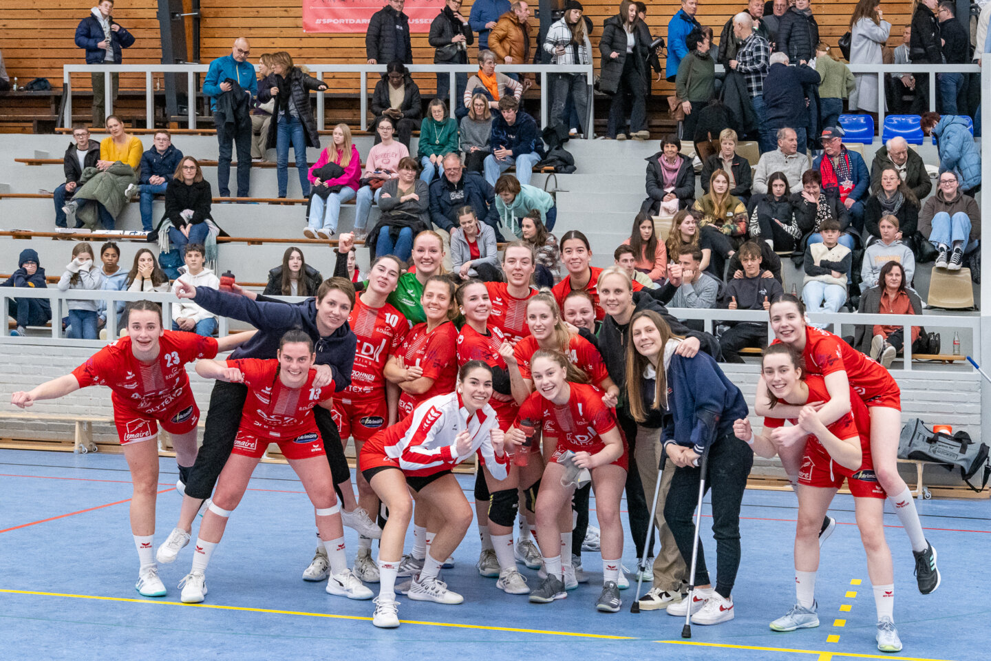 Ein dezimierter KTSV Kader, der ebenfalls siegen kann (Foto: Bernd Rosskamp)