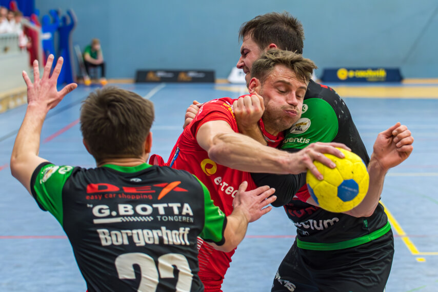 Genau diese Durchschlagskraft wie hier von Kim Schroeder ließ die KTSV allzu oft vermissen. | Fotos: Bernd Rosskamp