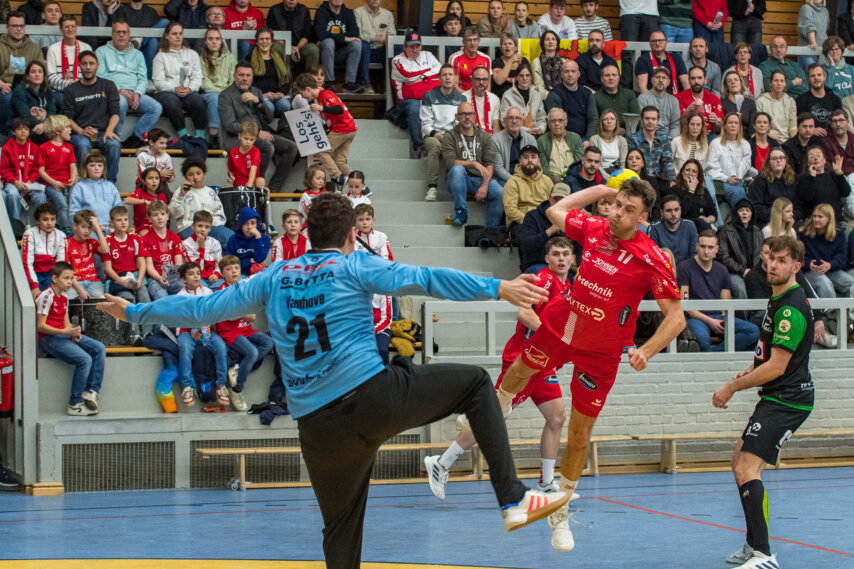 Kim Schroeder im Heimspiel gegen HUBO, er punktet seit einigen Wochen mit guten Leistungen (Foto: Bernd Rosskamp)