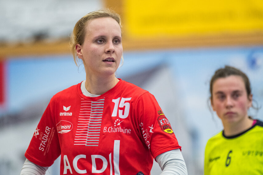 Mit sieben Toren die beste Eupener Werferin beim Kantersieg in Uilenspiegel: Lynn Buerschaper | Foto: Bernd Rosskamp