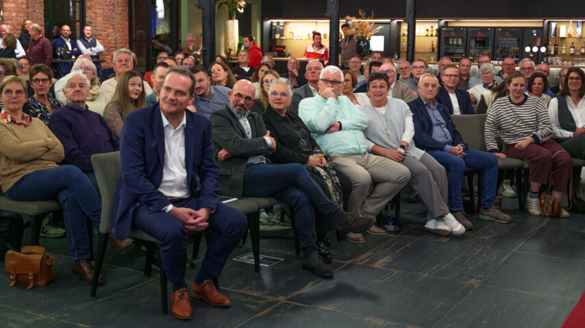 Zur fünften Auflage der Reihe Geschichte Populär luden das Zentrum für Ostbelgische Geschichte, das Stadtmuseum und die KTSV Eupen ein, um gemeinsam auf 100 Jahre Handball in der Stadt zurückzublicken. | Foto: Bernd Rosskamp