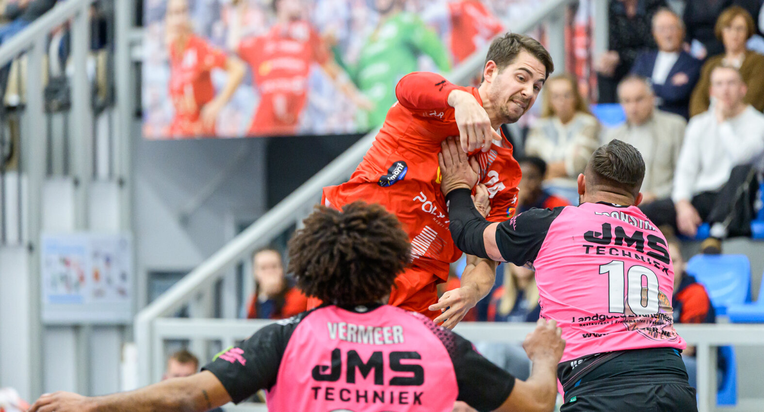 20251115-213129-KTSV-HurryUp-Bernd Rosskamp