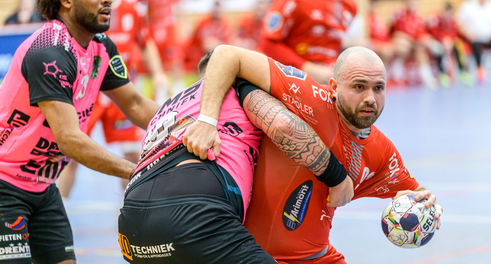 20251115-213224-KTSV-HurryUp-Bernd Rosskamp