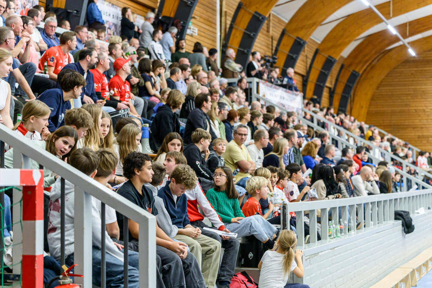 20251115-223549-KTSV-HurryUp-Bernd Rosskamp