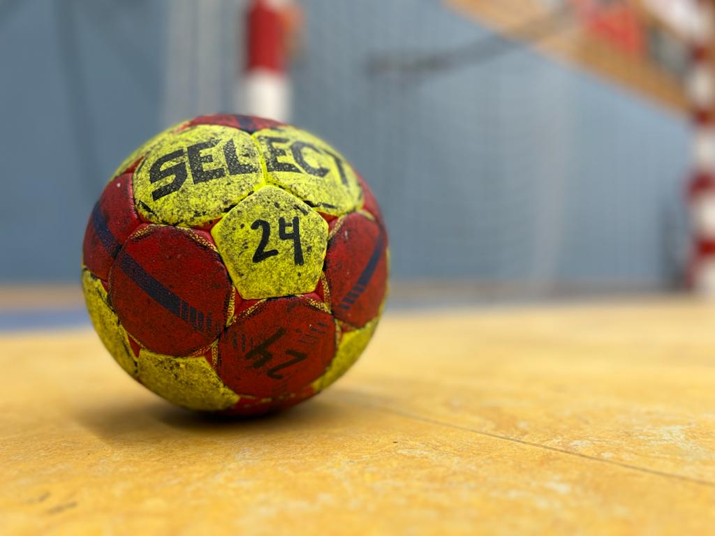 Ball 01