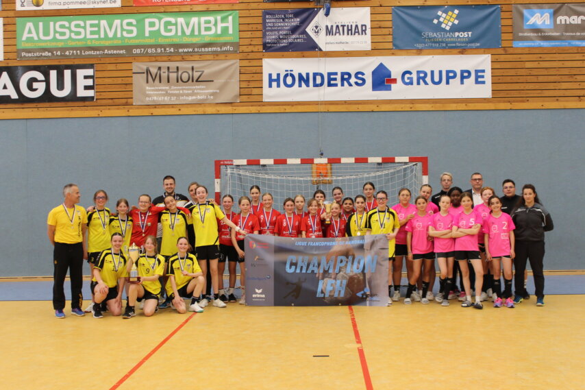 Mädchen U14 Gruppenfoto (Foto: T. Falter)