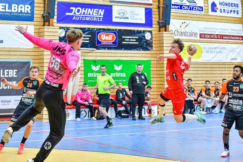 Mikka Förster im Gegenangriff (Foto: Bernd Rosskamp)