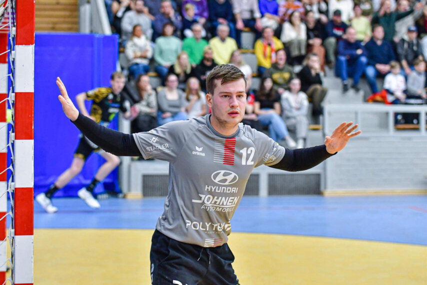 Max Schunck sowie Brian Dormann im Tor hatten einen schwierigen Abend (Foto; Bernd Rosskamp)